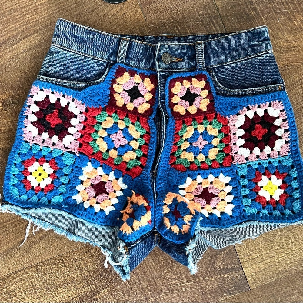 FARM Rio Multicolor Crochet Patchwork Jean Shorts - Picture 2 of 8
